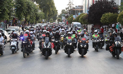 DÜZCE'DE 400 MOTOSİKLETLE "15 TEMMUZ MOTOSİKLET TURU" DÜZENLENDİ