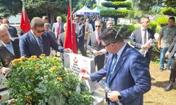 DÜZCE'DE 15 TEMMUZ ŞEHİDİ UFUK BAYSAN'IN KABRİ BAŞINDA DUALARLA ANILDI