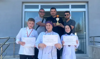 DÜZCELİ GENÇLER GASTRONOMİ FESTİVALİ VE YEMEK YARIŞMASINDA BÖLGE 3.SÜ OLDULAR