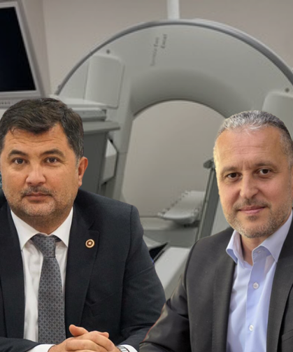 DÜZCE VEKİLİ VE SAĞLIK MÜDÜRÜ ATATÜRK HASTANESİN'DE YENİ CİHAZ HAKKINDA BİLGİLER AKTARDILAR