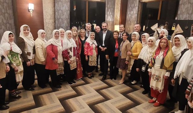 TÜRKİYE KENT KONSEYLERİ BAŞLADI, KOCAELİ BULUŞMASINA DÜZCE'DEN AYFER YÜKSEL KATILDI