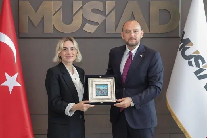 BAŞKAN ÜNAL DAN MÜSİAD A ZİYARET..