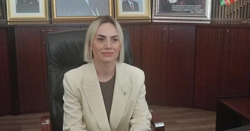 DÜZCE DE İLK KADIN BAŞKAN OLDU.